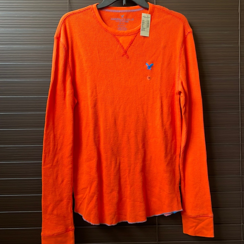 American Eagle Outfitters Classic Fit Thermal Size Medium